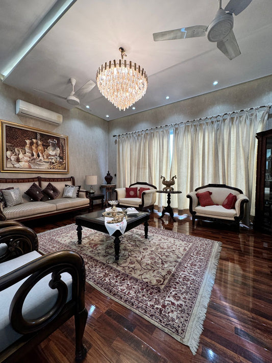 Pre-owned 1 Kanal House in Phase 6