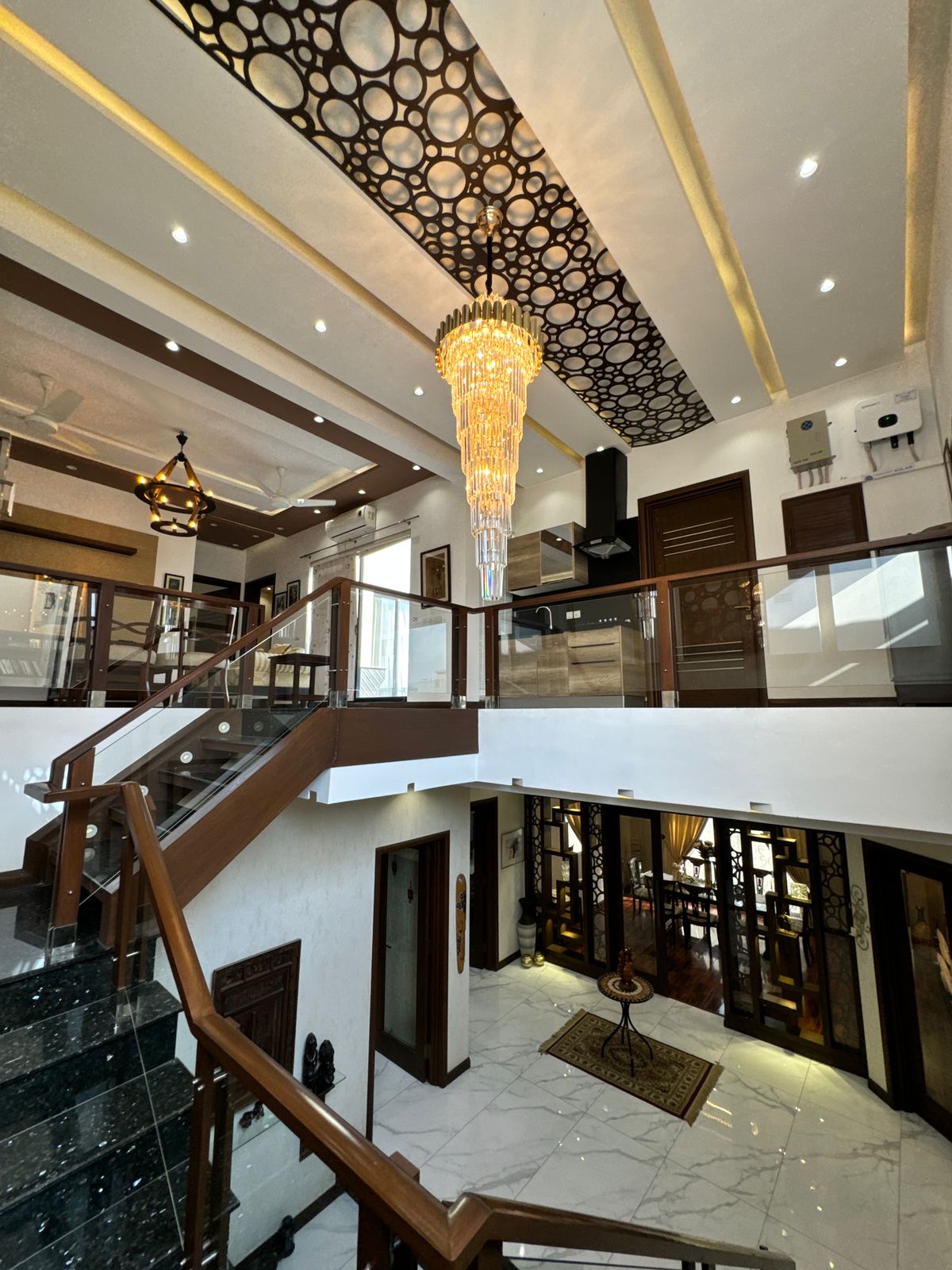 Pre-owned 1 Kanal House in Phase 6
