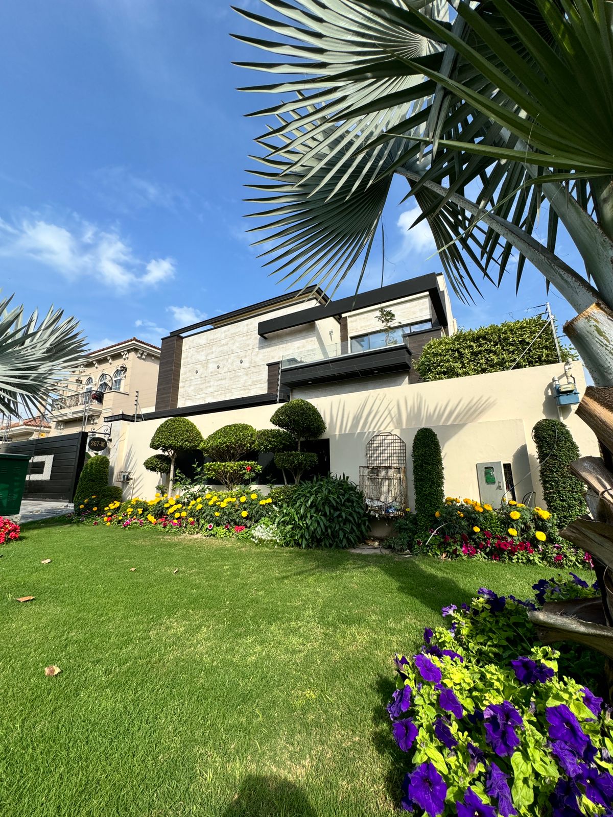 Pre-owned 1 Kanal House in Phase 6