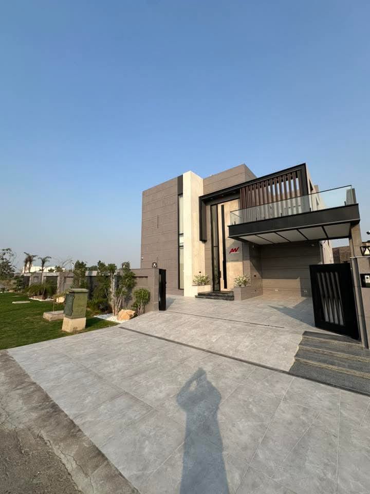 Brand New 2 Kanal Modern House in Phase 6
