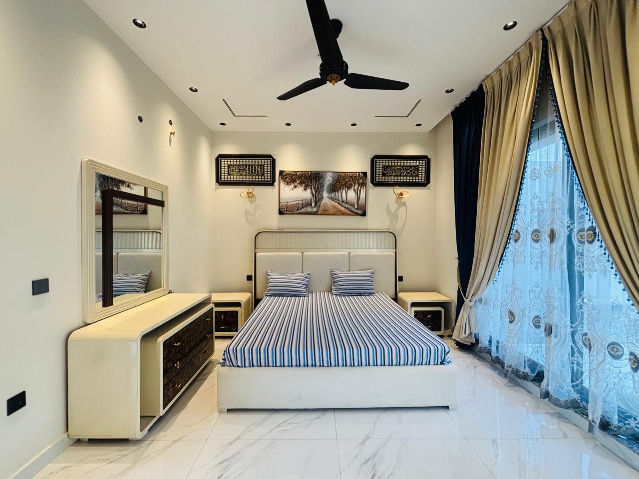 Pre-owned 10 Marla House in DHA Phase 5